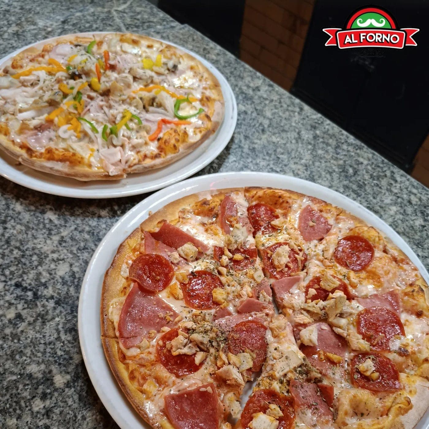 Pizzas al horno de lena en Al Forno Pizzeria, Costa del Este, Ciudad de Panama