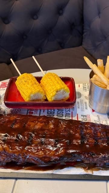 Ribs platter at Applebee's, Obarrio, Panama City