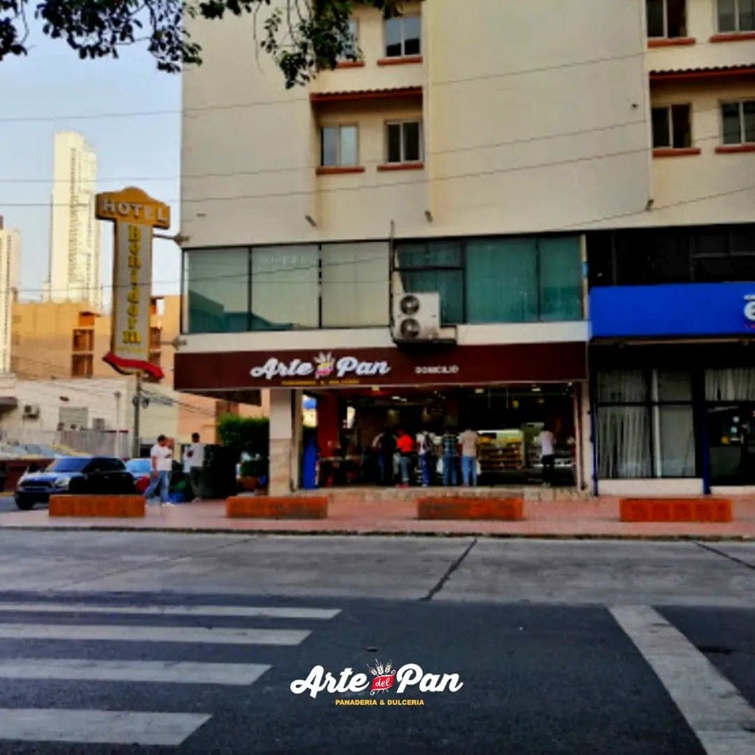 Fachada de la panaderia Arte del Pan, Calidonia, Ciudad de Panama
