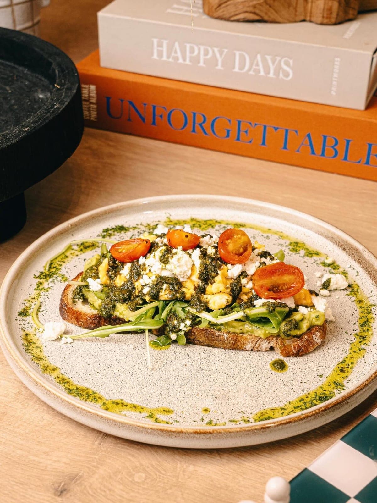 Tostada de aguacate en Bungla Coffee House, Obarrio, Ciudad de Panamá