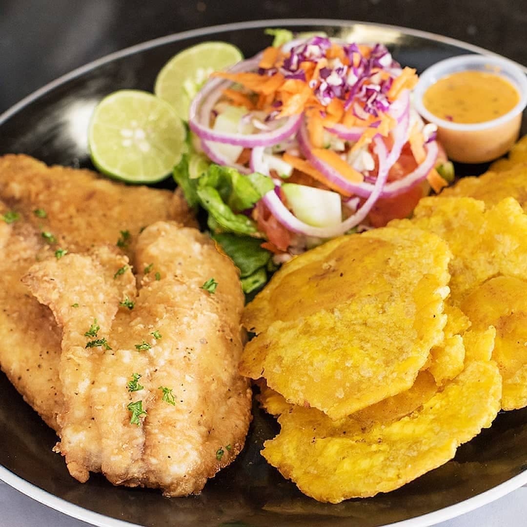 Breaded fish plate with patacones at Burger Grill, Ciudad del Saber, Panama City