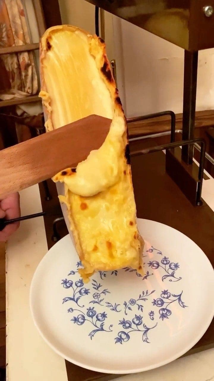 Servicio de raclette en Chevre, San Francisco, Ciudad de Panama