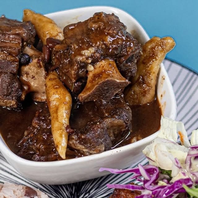 Rabo guisado estilo abuela en Restaurante El Caribe, El Cangrejo, Ciudad de Panamá