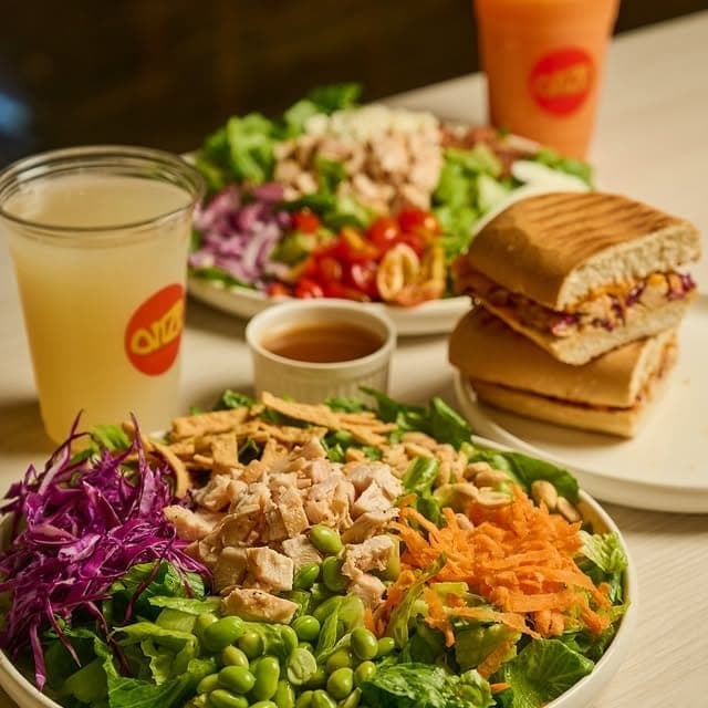 Salads, panini and cold drinks at Onze, El Cangrejo, Panama City