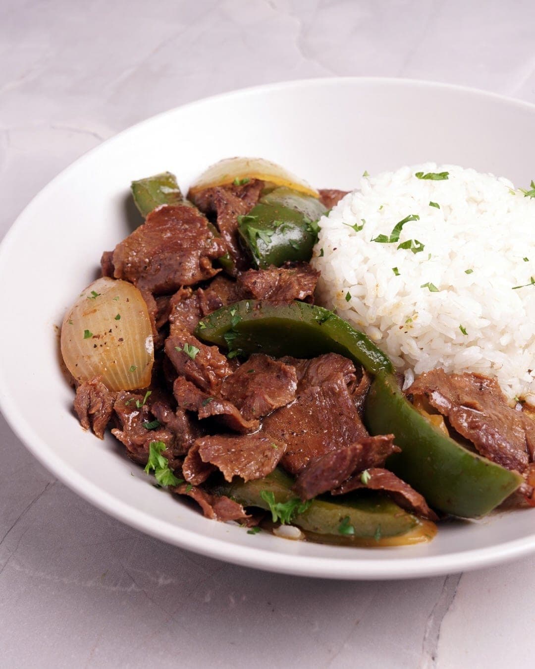 Pepper steak con arroz en Pita Plus, Paitilla, Ciudad de Panamá