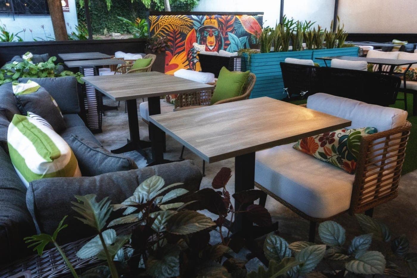 Terraza exterior de Taphouse by Salvaje Cerveza, Ciudad de Panamá