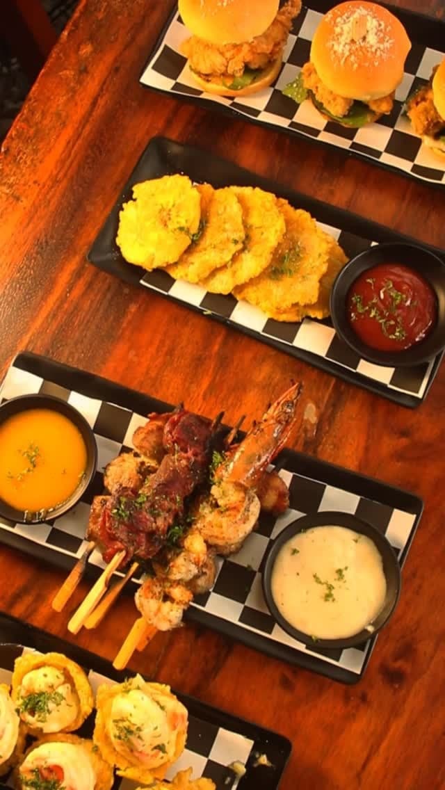 Skewers and patacones at Tribu Panama, El Cangrejo, Panama City