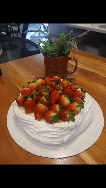 Torta de fresas con crema en UvaCafe Panaderia Pasteleria Artesanal, Bella Vista, Ciudad de Panama